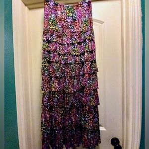 CHELSEA & THEODORE L RUFFLE LONG SKIRT FLORAL NEVER WORN